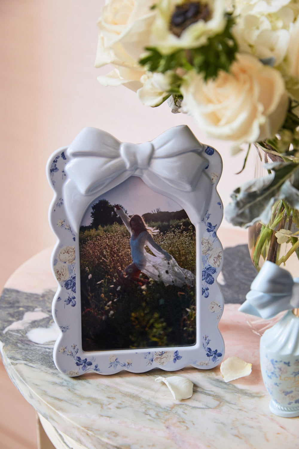 Boheme Decorative Bow Frame | Loveshackfancy discount