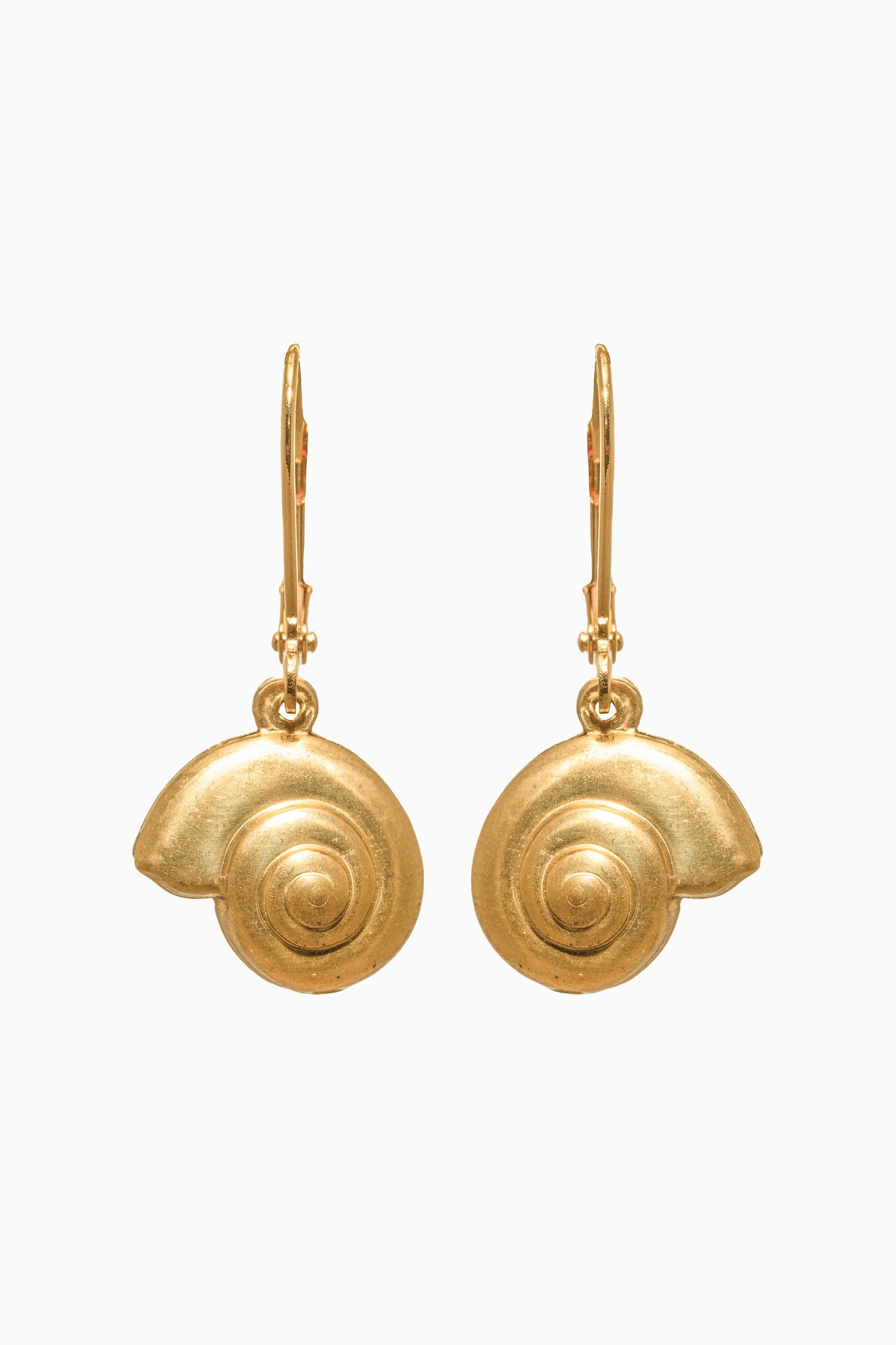 We Dream In Colour Round Shell Earrings | Loveshackfancy US