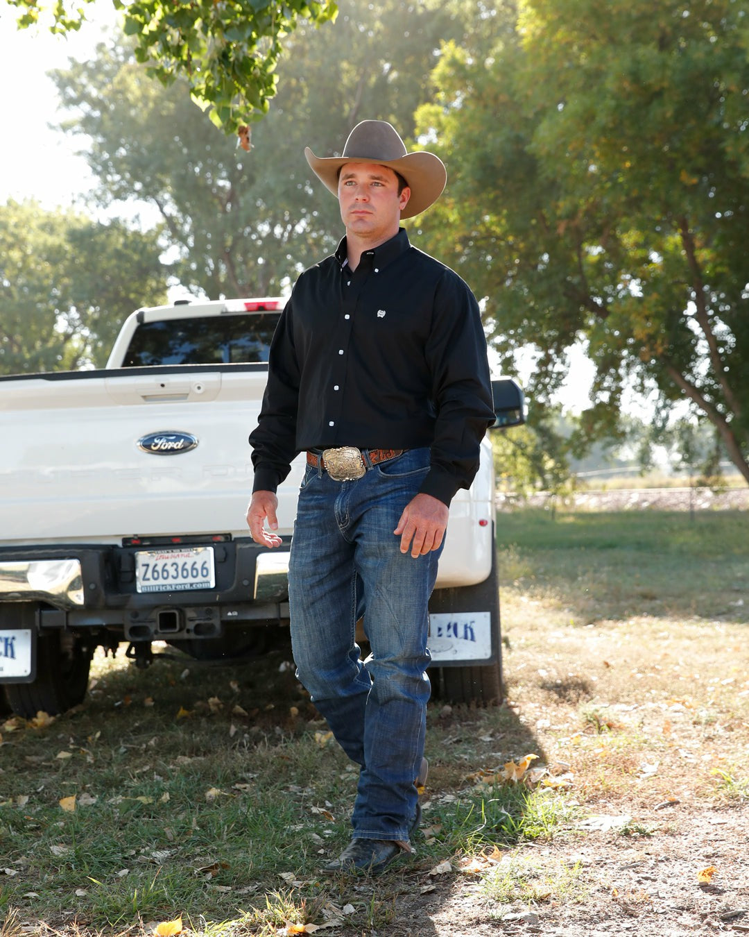 Cinch Solid Classic Fit Button-Down Western Shirt